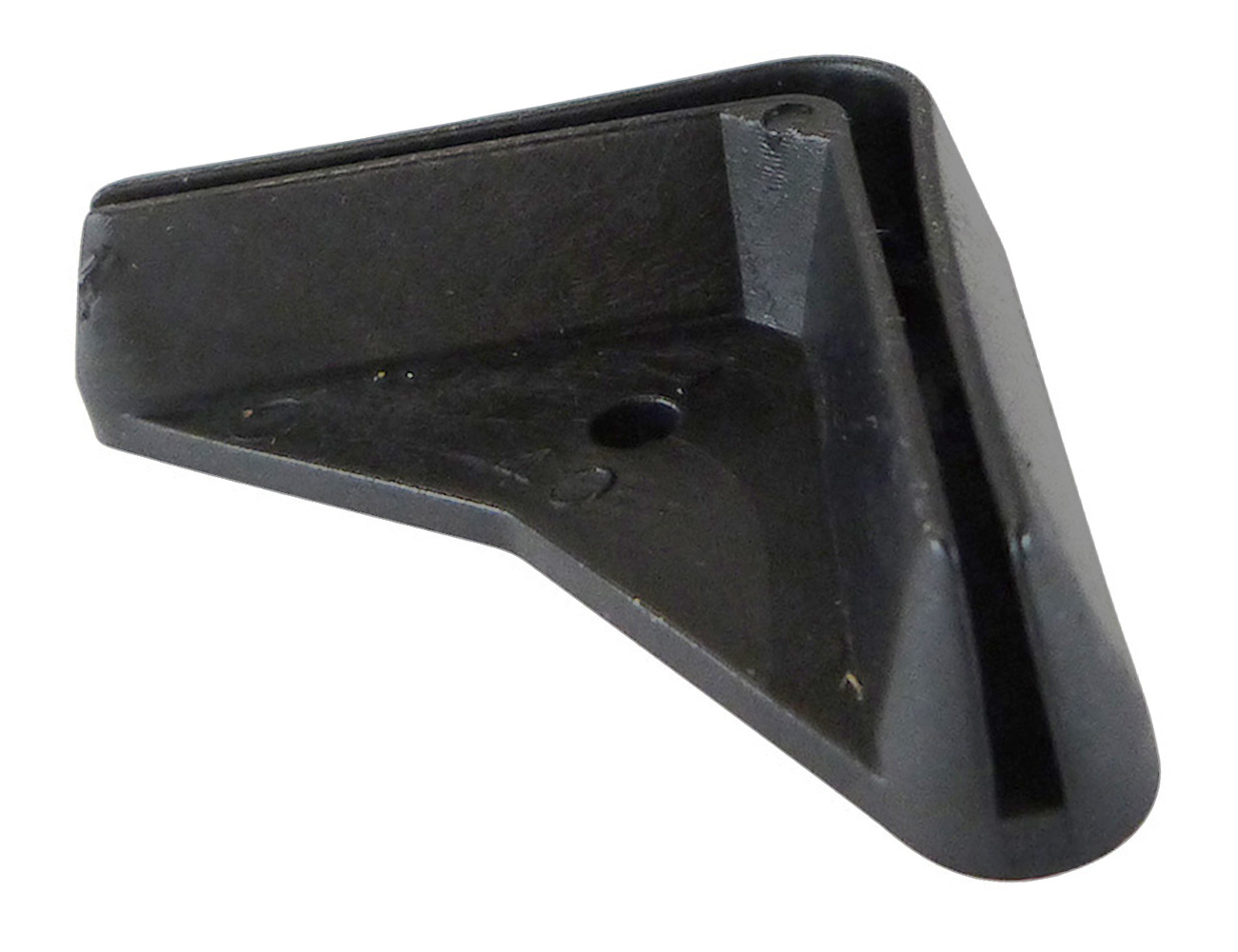 Foot caps for angle iron profiles